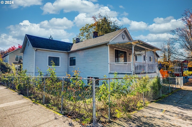 view of front of home featuring a porch