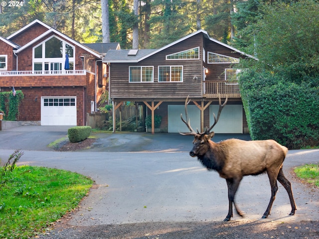 view of front of home featuring a garage