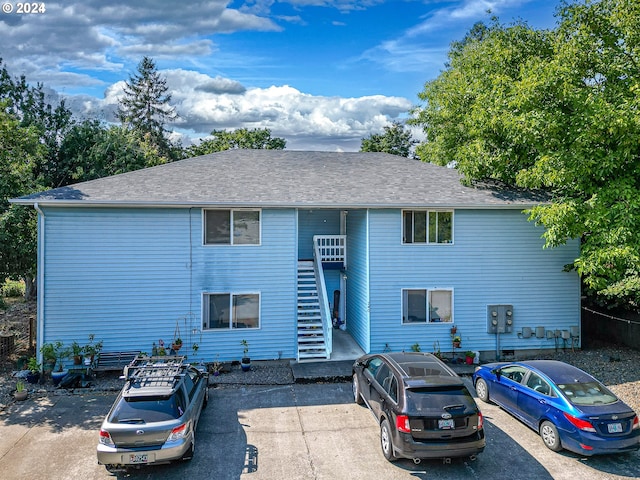 view of split foyer home