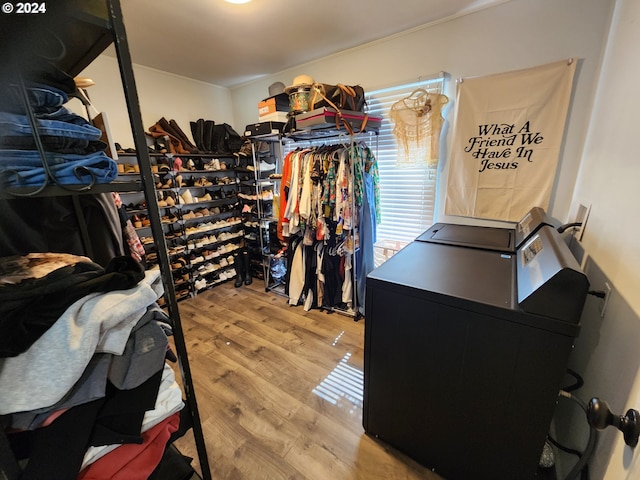 29840 Mary St, Gold Beach, OR 97444 - walk in closet featuring wood finished floors