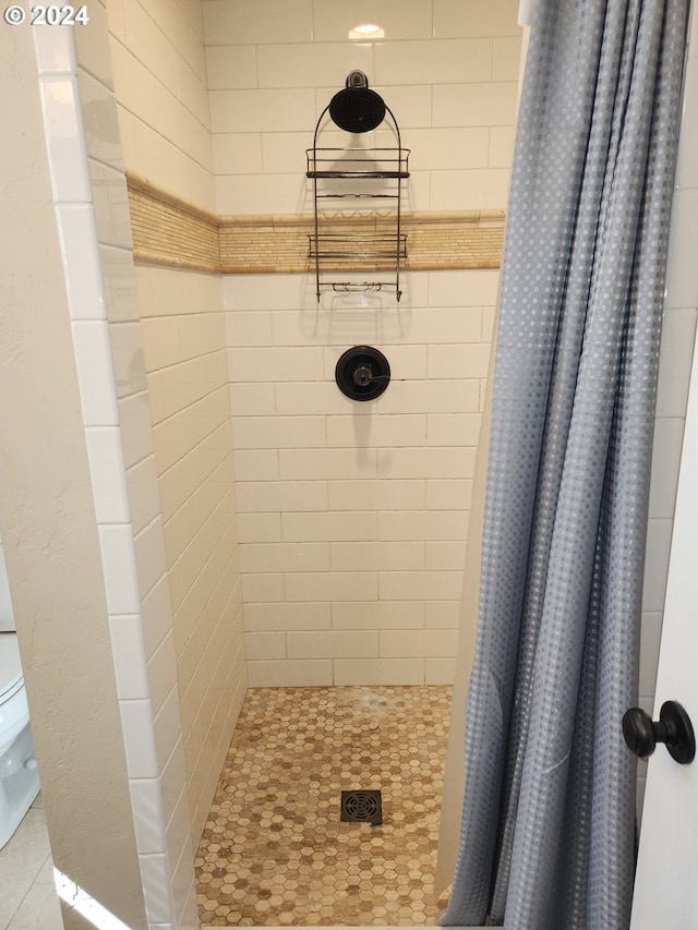 29840 Mary St, Gold Beach, OR 97444 - full bathroom featuring a stall shower