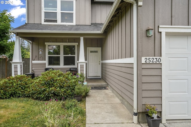 property entrance with covered porch