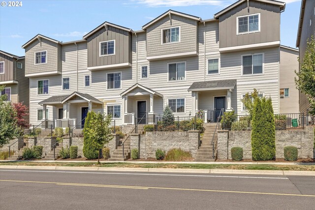 view of townhome / multi-family property