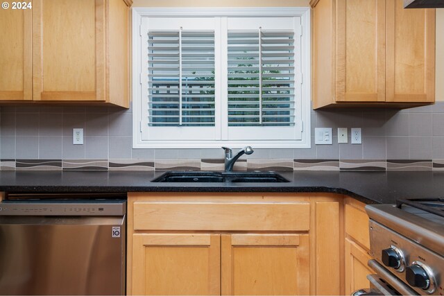 kitchen with stainless steel appliances, wall chimney range hood, dark hardwood / wood-style floors, a textured ceiling, and decorative backsplash