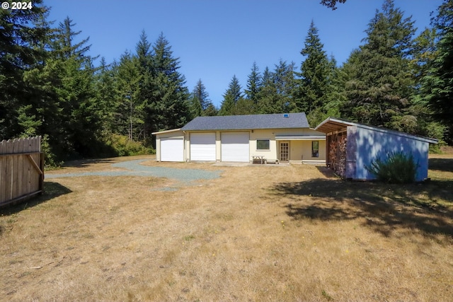 exterior space featuring a lawn