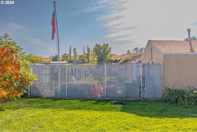 exterior space with a yard