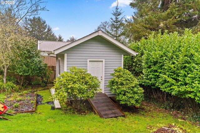 5213 Hilltop Dr, Florence, OR 97439 - view of outbuilding with an outdoor structure