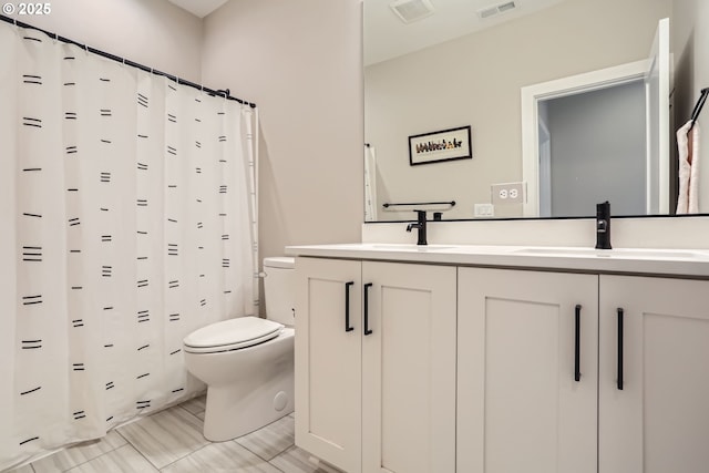 7414 SW 80th Ter, Portland, OR 97223 - bathroom featuring double vanity and curtained shower