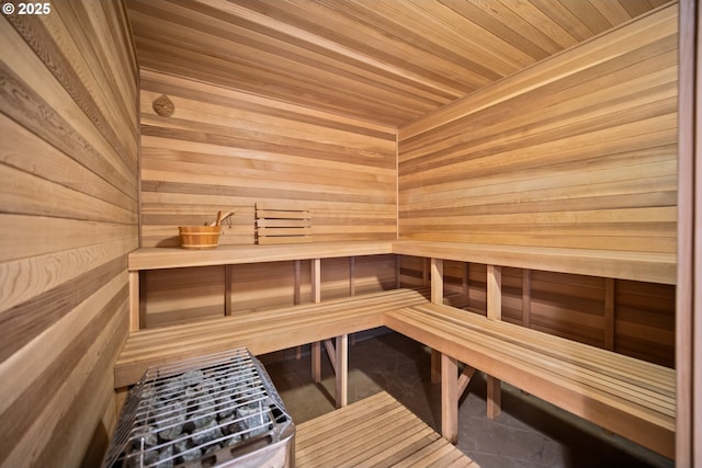 view of sauna / steam room