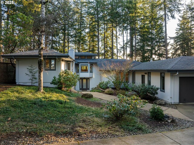 ranch-style house with a garage