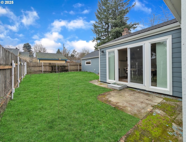 view of yard with a patio