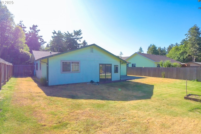 825 Seabreeze Ter, Coos Bay, OR 97420 - rear view of property with a fenced backyard