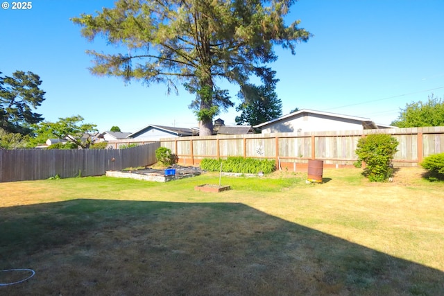 825 Seabreeze Ter, Coos Bay, OR 97420 - fenced backyard with a garden