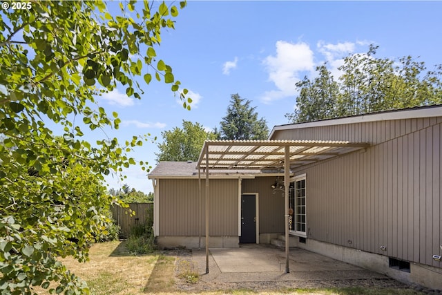 2301 SW 22nd St, Troutdale, OR 97060 - rear view of house featuring crawl space and a patio area