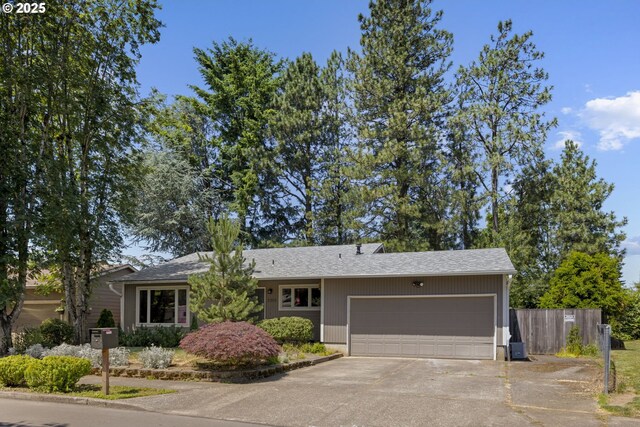 2301 SW 22nd St, Troutdale, OR 97060 - ranch-style house with an attached garage and concrete driveway