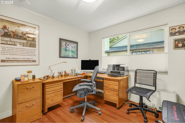 10145 SW Paulina Dr, Tualatin, OR 97062 - office space featuring a textured ceiling and wood finished floors