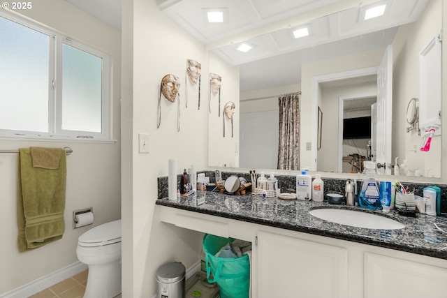 10145 SW Paulina Dr, Tualatin, OR 97062 - full bathroom featuring baseboards, curtained shower, toilet, vanity, and tile patterned floors