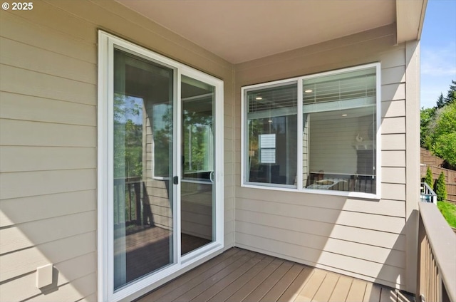 2964 NW Parkhurst Ter, Portland, OR 97229 - view of wooden terrace