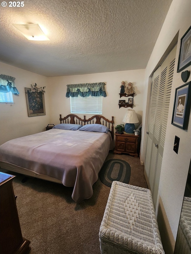 1386 Richardson Rd, Myrtle Creek, OR 97457 - carpeted bedroom with a textured ceiling and a closet