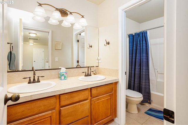 1761 S 18th Cir, Ridgefield, WA 98642 - full bath featuring tile patterned flooring, double vanity, and shower / bath combo with shower curtain