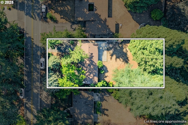 6401 Mcewan Rd, Lake Oswego, OR 97035 - aerial overview of property's location with property parcel outlined