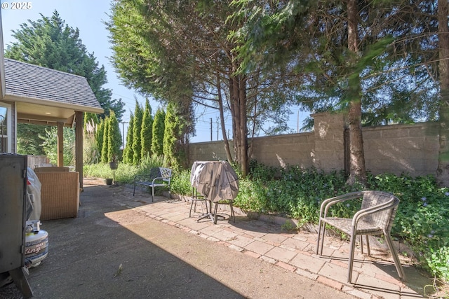 2610 Crowther Dr, Eugene, OR 97404 - view of patio with fence