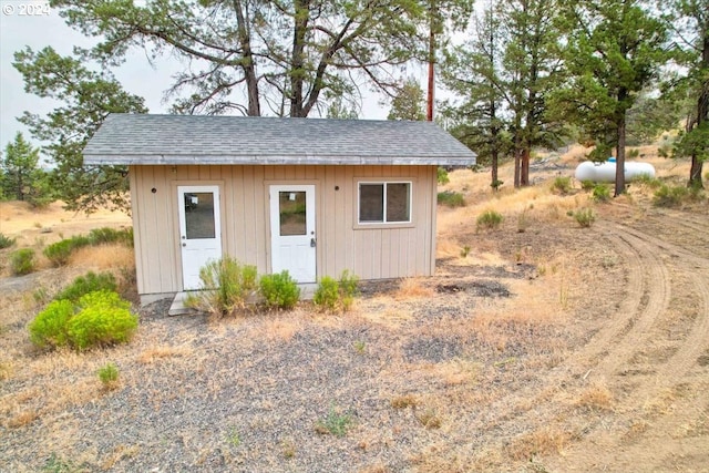 view of outdoor structure