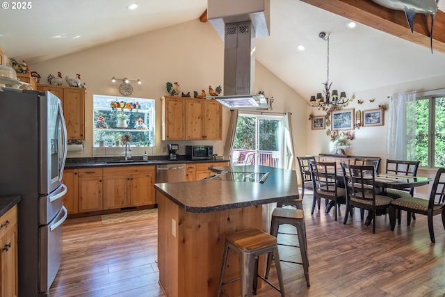 1260 Ireland Rd, Winston, OR 97496 - kitchen featuring a sink, dark countertops, appliances with stainless steel finishes, and light wood finished floors