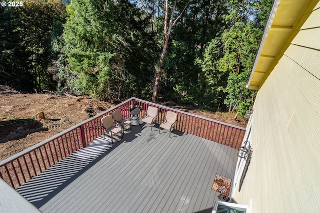 1260 Ireland Rd, Winston, OR 97496 - view of wooden terrace