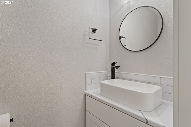 bathroom featuring sink