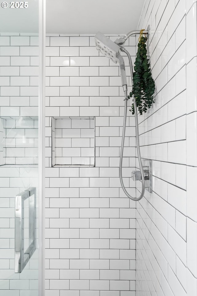 details featuring walk in shower