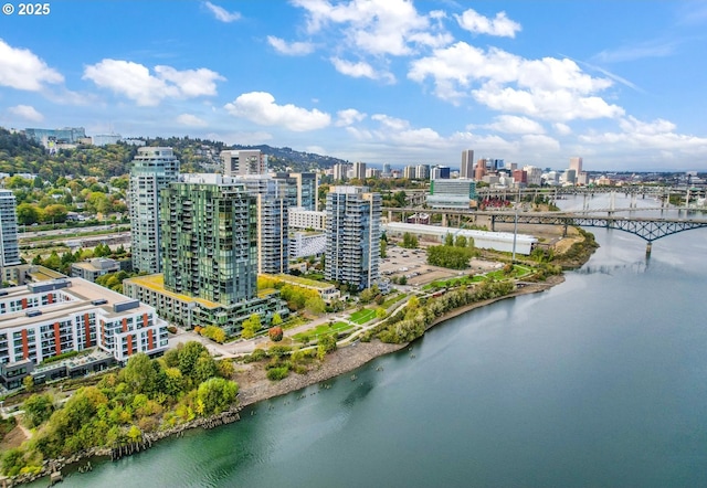 841 S Gaines St Unit 714, Portland, OR 97239 - view of urban area featuring a nearby body of water