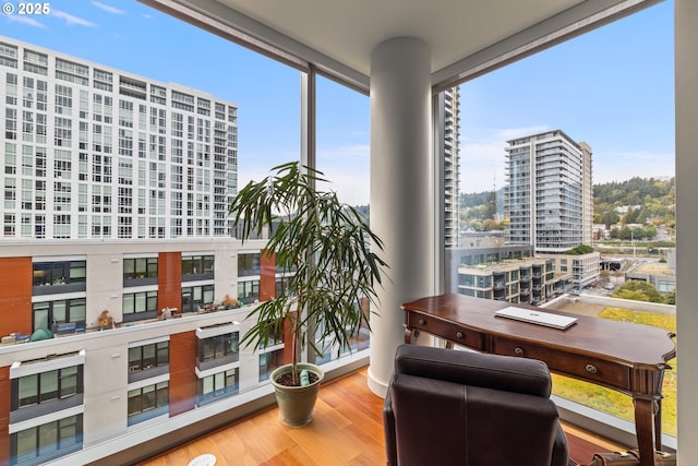 841 S Gaines St Unit 714, Portland, OR 97239 - balcony with a view of city