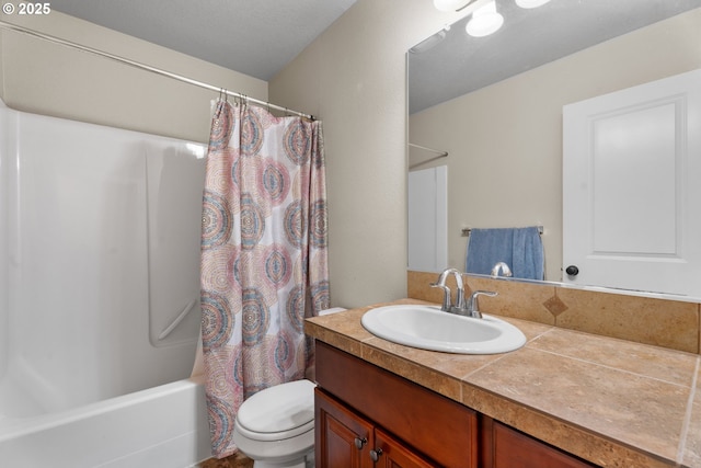 813 NW 1st Ave, Canby, OR 97013 - bathroom featuring vanity, toilet, and shower / bathtub combination with curtain