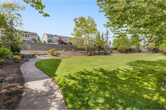 813 NW 1st Ave, Canby, OR 97013 - view of yard with a residential view