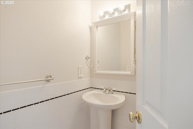 1825 Minnesota St, The Dalles, OR 97058 - bathroom with a sink and tile walls
