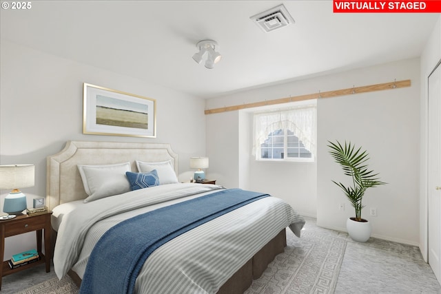 1825 Minnesota St, The Dalles, OR 97058 - carpeted bedroom featuring visible vents