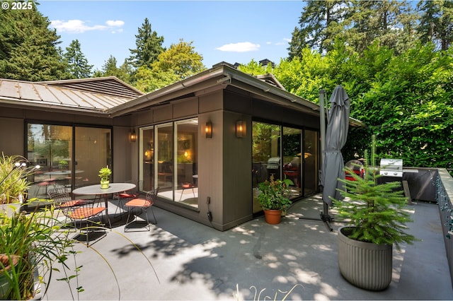 160 Iron Mountain Blvd, Lake Oswego, OR 97034 - view of patio