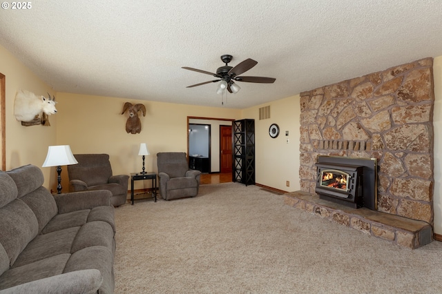 78902 Walters Rd, Maupin, OR 97037 - carpeted living room featuring a textured ceiling and a ceiling fan