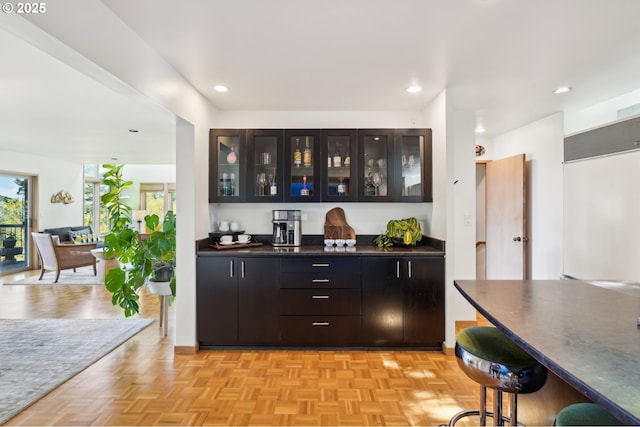 bar featuring recessed lighting