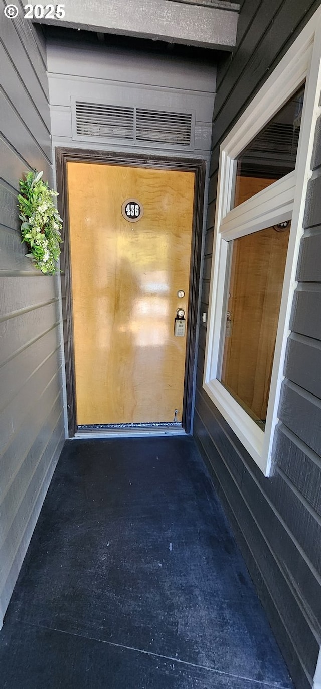 view of property entrance