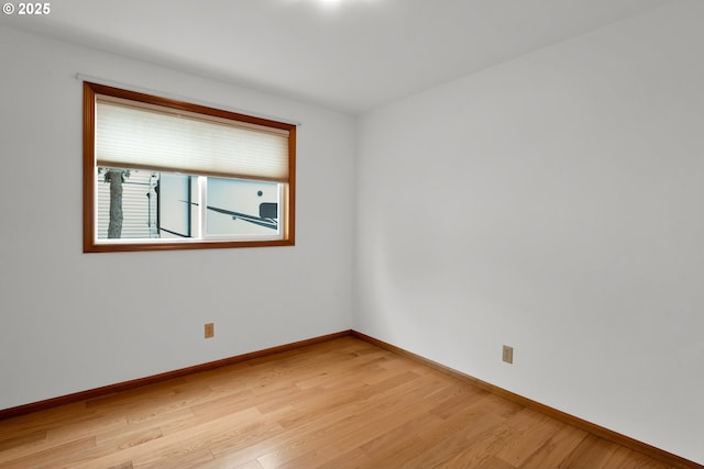3909 Spruce St, Florence, OR 97439 - unfurnished room with light wood-style flooring and baseboards