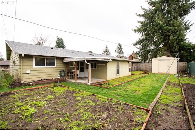 1209 NW 53rd St, Vancouver, WA 98663 - rear view of house with a patio area