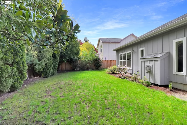 view of yard with fence
