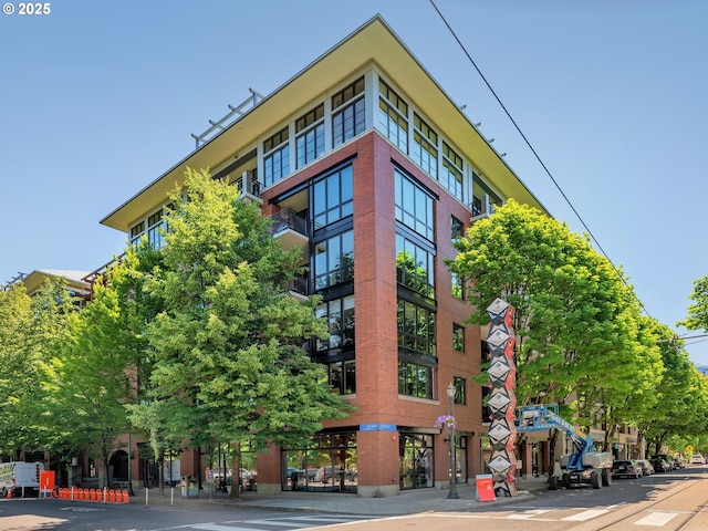 725 NW 10th Ave Unit 503, Portland, OR 97209 - view of apartment building / complex