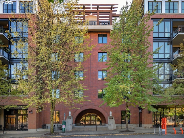 725 NW 10th Ave Unit 503, Portland, OR 97209 - view of apartment building / complex