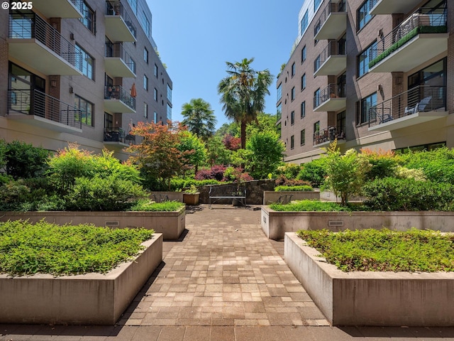 725 NW 10th Ave Unit 503, Portland, OR 97209 - view of property's community