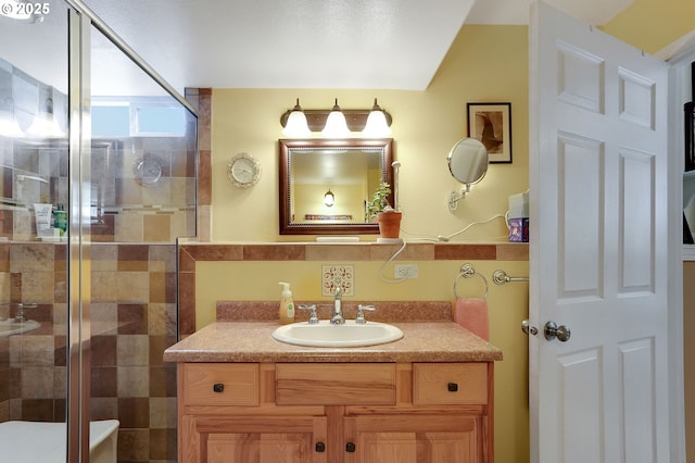1946 Roberta Ave S, Salem, OR 97301 - bathroom with a shower stall and vanity