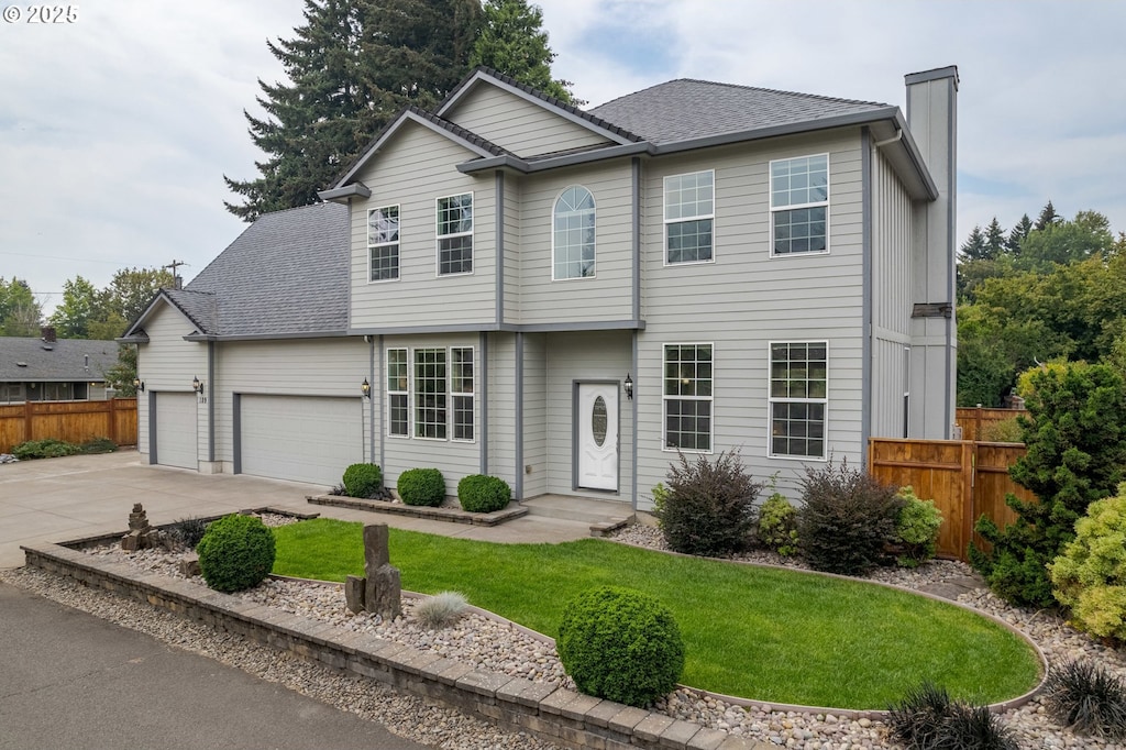 view of front of house with a front lawn