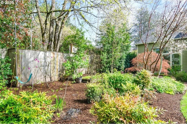 view of yard featuring fence